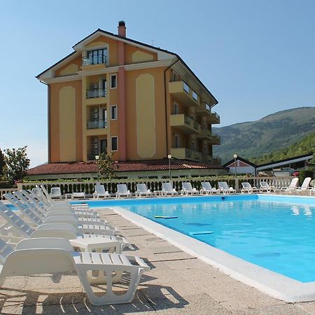 Filippone Hotel&Ristorante Gioia Dei Marsi Exterior photo